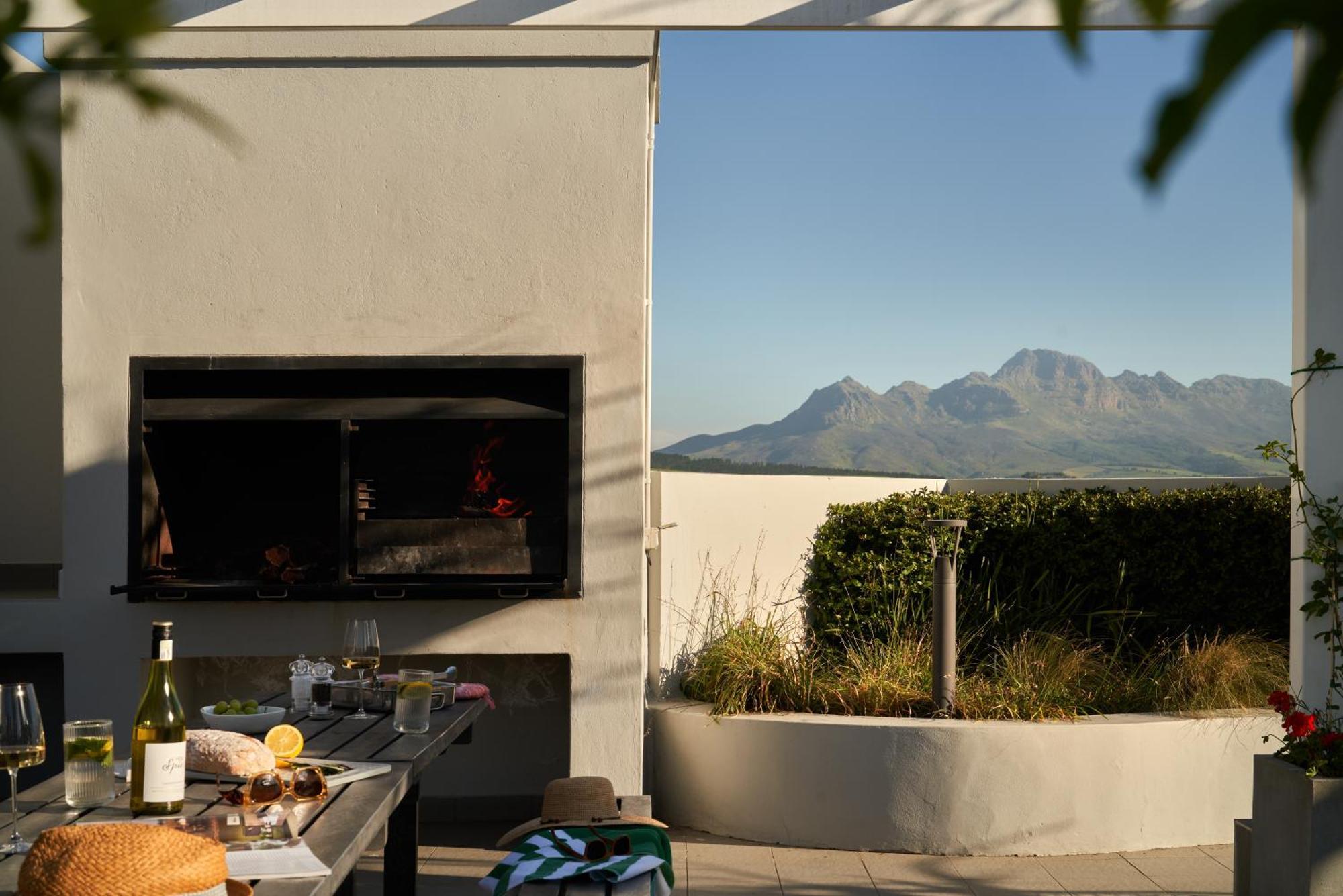 The Den Apartments By Raw Africa Collection Stellenbosch Bagian luar foto